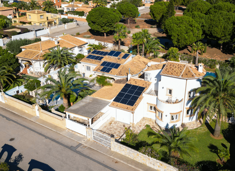 Instalacion-paneles-solares-en-viviendas denia