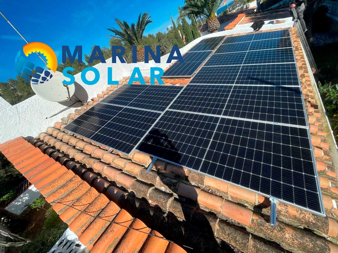 Vivienda unifamiliar en Dénia da un paso hacia la sostenibilidad con sistema solar fotovoltaico de 5.40KW y paneles de "Longi Solar"